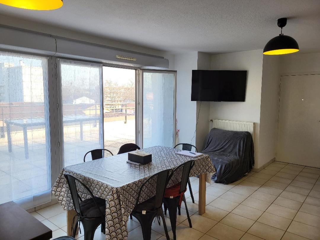Rooftop 3 Chambres, Terrasse, Garage Apartment *
